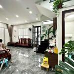 Mặt tiền phó đức chính 6 tầng thang máy, vị trí đắc địa thuận tiện khai thác kinh doanh giá 32 tỷ