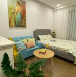 Bán căn hộ studio , chung cư skyoasis ecopark - đủ đồ , tầng trung đẹp - giá 1 tỷ 720 , có sổ