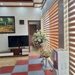 Cho thuê nhà có sân vườn mặt phố ngọc thụy, long biên, hn. dt 550m2