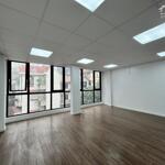 Cho thuê văn phòng mỗ lao 60 m2 thông sàn, mới đẹp giá 7tr