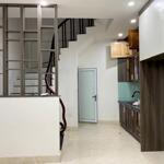 Cho thuê nhà 5 tầng ngõ 293 thạch bàn, long biên. 35m/sàn. ô tô lùi vào trước cửa. lh: 0984.373.362