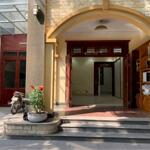Cho thuê nhà tầng 1 biệt thự pháp vân 120m2, 2 ngủ, vp trung tâm, công ty 15 triệu