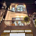 Bán gấp nhà đẹp 3 tầng - 37m2 - 4 phòng ngủ - quang trung - hẻm thông - 5.49 tỷ