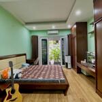 Cần bán gấp nhà phân lô phố phùng chí kiên 65m2, 6t, ngõ 2 ô tô tránh, dừng đỗ ngày đêm,full nội thất tiền tỷ,