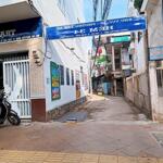 Bán nhà trệt 2 lầu hẻm 34 cách nguyễn trãi 30 mét