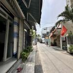 Nhỉnh 1 tỷ có nhà 3 tầng âu cơ shr hoàn công, cho thuê 5trieu/ tháng