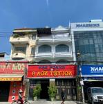 - bán nhà siêu vị trí mặt tiền trường sơn- diện tích: 7.5 x 20m. công nhận: 150m2- giá bán: 69tỷ