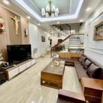 Thanh am – 40m² – nhà đẹp 5 tầng, ô tô đỗ cửa – 4.85 tỷ!