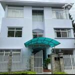 Cho thuê villa đơn lập phú mỹ hưng. nhà mới full nội thất hiện đại.