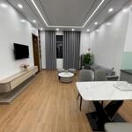 Cho thuê căn hộ 2 p.ngủ full đồ (80m2) vinhomes marina.
