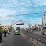 Mặt tiền đường phạm hùng kinh doanh tự do