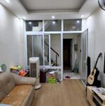 Bán nhà phố yên hoa.diện tích 40m2,giá 10 tỷ