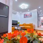 Hiếm! bán căn hộ tt phố mai dịch, cầu giấy, 58m2, 2 ngủ, tặng full nội thất - giá chỉ 2.75 tỷ