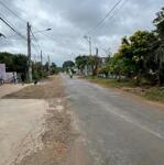 Chính chủ cần bán 1 000m2 (ngang 20x nở hậu 35m) dân ở đông sát đường nhựa 32m