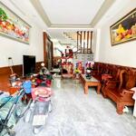 Giảm sâu, 4 tầng, 5pn,53m2, hẻm xe hơi huỳnh văn bánh, phú nhuận, mới ở ngay, 10.8 tỷ