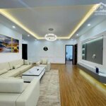 Bán căn hộ chung cư ngoại giao đoàn – 185m2 ( 4pn) – sổ lâu dài – tầng cao.
