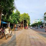 Nhà đường dã tượng rộng 30m - vĩnh nguyên 76m * 3 tầng, sổ hoàn công, cách biển 1km