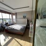 Bán căn hộ kingston , 3pn , 2wc ,120m2, full nội thất , view đông nam , giá : 9.5 tỷ thu về , liên hệ : 0395737538