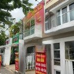 Bán nhà mt liên phường q9 gần global city, giá 22.5 tỷ, 1 trệt 2 lầu 100m2, cho thuê 25tr/th