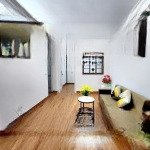 Bán căn hộ ccmn phố giải phóng - ban công thoáng - 50m 2 ngủ giá 1,75 tỷ