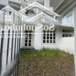 Cần bán gấp nhà phố vườn 1 trệt 1 lầu - 6x22,5 135m2 giá tốt, shr giao dịch nhanh chóng