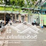 Bán nhà mặt phố mai dịch, vị trí đắc địa, 70m, 4 tầng, 22,4 tỷ, sau nhà mặt ngõ cực hiếm.