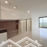 Chủ cần tiền nên bán nhanh căn view hồ bơi mát mẻ mà giá lại rẻ nhất dự án chỉ 2 tỷ 550 triệu