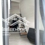 Phòng dạng gác có ban công lớn từ ( 2-4 người ở)
