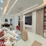 Nhà mới phố đàm quang trung quận long biên 5 tầng mặt tiền rộng hàng xóm aeon mall.