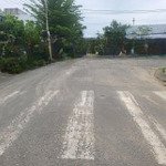 đường 7.5m đường thông đường nguyễn thành long. thông chung cư