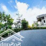 Bán biệt thự 182m2. mặt đường to mà giá rẻ hơn cả căn đường nhỏ. gọi là mua được ngay: 0962204486