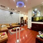 Bán nhà 60m2 phố trần quang diệu. phân lô, ôtô, mt 6m,có ô chờ thang máy, kd. lh 0984823023