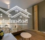 Studio nhỏ xinh | thiết kế tối giản và tinh tế, có máy giặc riêng. ngay tại trần não, gần ga metro