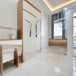 Nhà mới căn hộ 1pn ban công cửa sổ full nội thất, giặt riêng full mới 100% cao thắng q 10