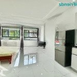 Căn hộ 35m2 cửa sổ đón nắng| gần bờ kè hoàng sa q3, full nt,xe hơi tận cửa,thang máy,cho nuôi pet