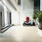 Chính chủ bán nhà phố xã đàn chợ khâm thiên 50m2 6tầng thang máy có sân rộng để 10 xe, 9 phòng rộng