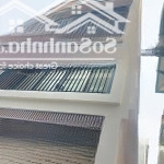Nhà đẹp cầu thang máy full nội thất phố trạm long biên hà nội 45m2