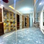 Bán nhà cầu giấy, 6 tầng x 35m2 x 8,2 tỷ. thang máy nhật - ngõ 3m. xem ngay 0972 174 959