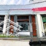 Nhà đẹp shr 4,5m x 14m. đúc 1 lầu hẻm xe hơi đường tch 05, lâm thị hố
