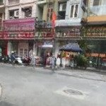 Nhà mặt phố trần hưng đạo, kinh doanh quá tuyệt vời. là số 2 thì không phố nào số 1