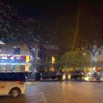 Chủ rất cần tiền bán nhà 3 tầng mặt phố ngọc lâm hàng xóm mipec, vỉa hè kd, 80m2 giá đầu tư 20 tỷ