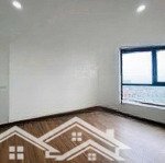 Bán nhanh căn hộ 3n2vs, 85m2 tim tường, toà ct3x3 đại kim, gđ ở biệt thự không dùng đến nên bán.