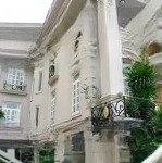 Hàng thơm. dinh thự giảm 7 tỷ bán gấp giá 75tỷ. rẻ hơn giá đất. đường lớn 25m. ngay him lam q7