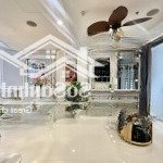 Cần bán chcc xi grand court, q10. dt: 75m2, 2pn, 2wc. giá: 4.950 tỷ, lh: 0773694806 view thoáng mát