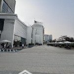 Bán nhà mặt phố âu cơ bên lẻ ,nhà cũ . diện tích 961m đủ sổ đỏ ,mặt tiền 18m lô góc giá 335 tỷ