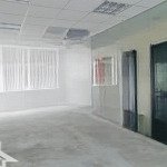 Cho thuê nhà góc 2 mặt tiền, số 93 hoà hưng quận 10 ( dt: 16 x 12m, hầm 6 tầng ) giá: 120 triệu/th
