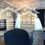 Bán bt vinhomes 270m2 hoàn thiện đẹp, đường rộng thông thoáng, mặt công viên, sông rộng, giá 65 tỷ