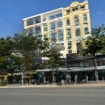 Bán tòa nhà 5 tầng ngay tạ hiện, thạnh mỹ lợi quận 2 dt: 13,33x18m dtsd: 781m2 giá 60 tỷ