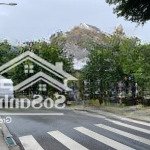 Bán căn biệt thự 2 mặt tiền đường khu cityland garden emart, dt: 13.5 x 20m, thang máy