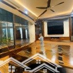 Bán nhà riêng 6t khu 7.2ha vĩnh phúc , ba đình giá hơn 20 tỷ